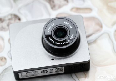 Xiaomi Yi Car DVR Full HD 60 ( khung hình/giây )